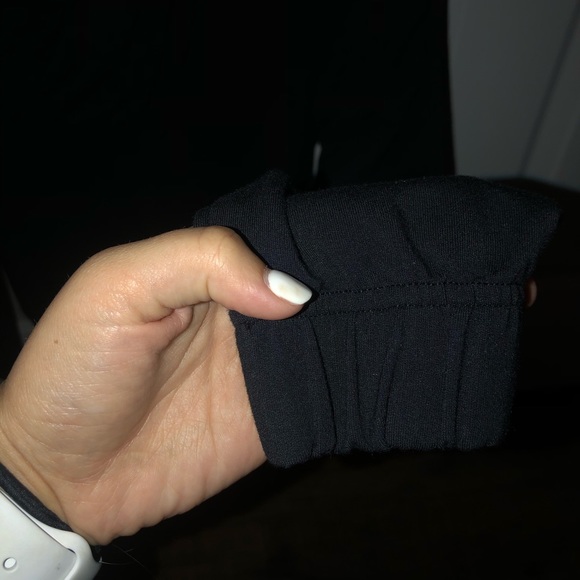 LULULEMON pullover!!! - Picture 5 of 5